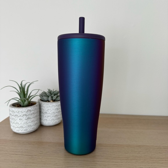 Brumate Era 40oz - Dark Aura - Picture 2 of 5